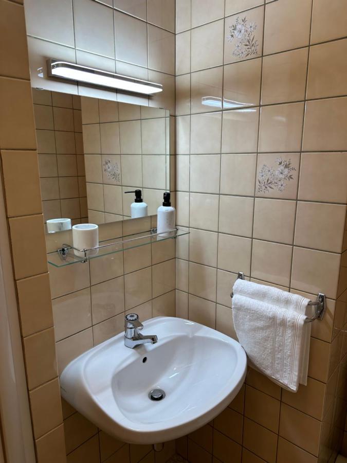 Au Wachtfels Bed & Breakfast Obersteinbach Dış mekan fotoğraf